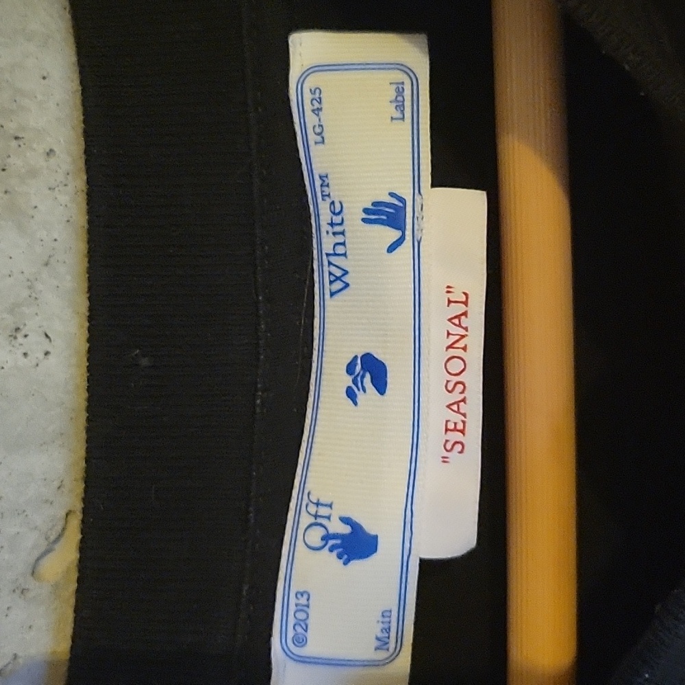 Off-White Tee - image 7